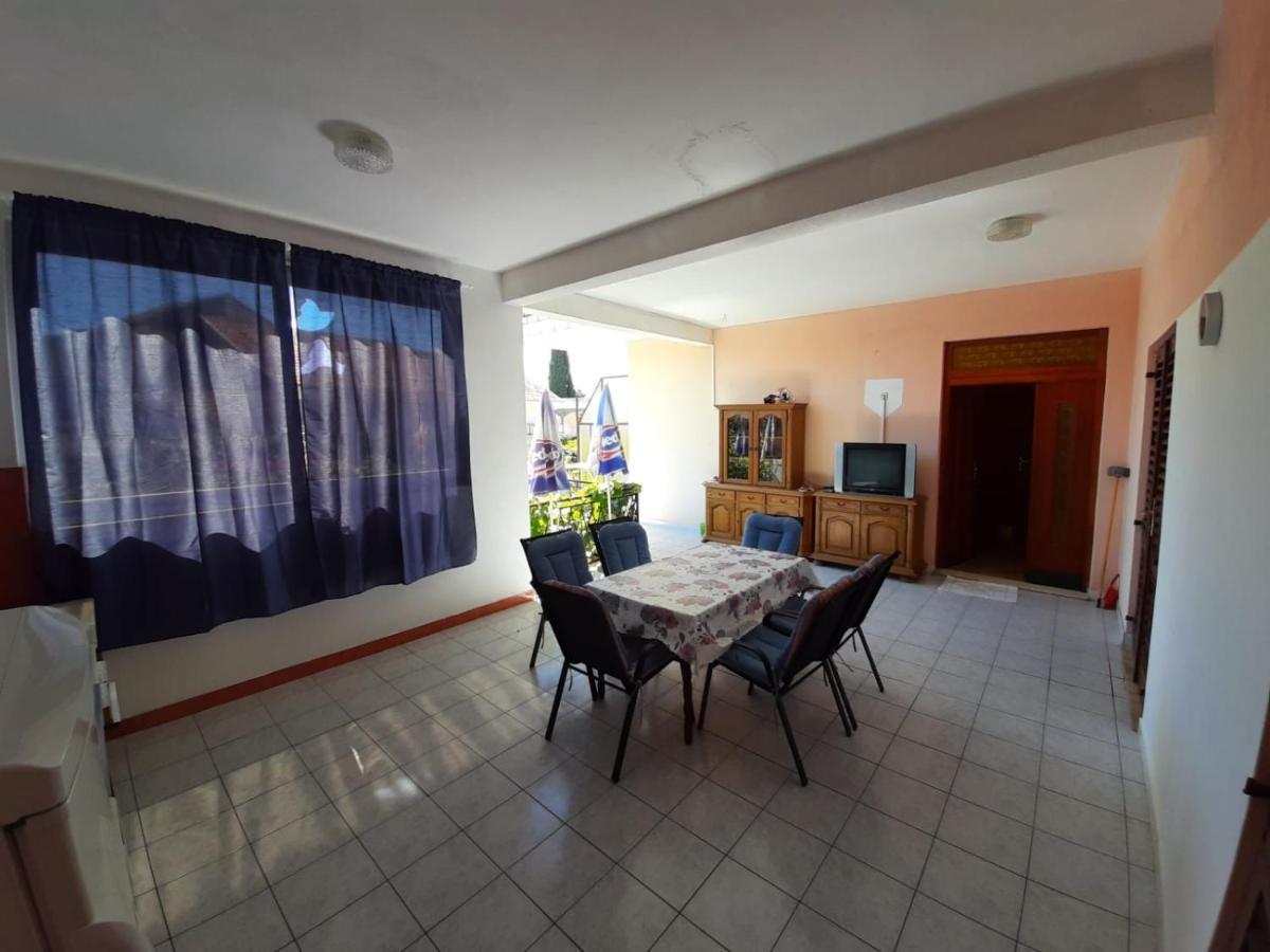 Apartments by the sea Podaca, Makarska - 2612 Bagian luar foto
